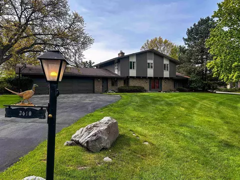 2610 Pewanaga, Flint, MI 48507