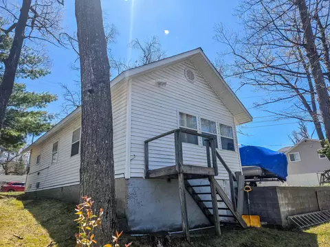 121 E Houghton Lk, Prudenville, MI 48651