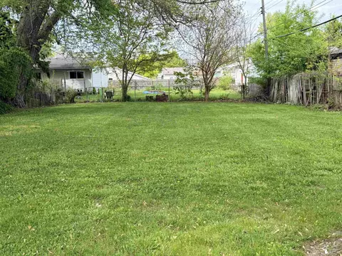 2042 Cloverdale, Monroe, MI 48161