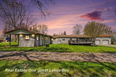 2118 Lakeview, Standish, MI 48658