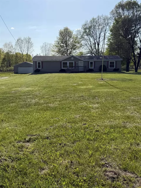 8602 S Fordney, Saint Charles, MI 48655