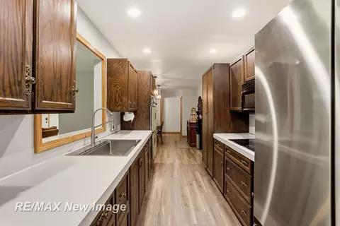 Kitchen - 12975 Frost, Hemlock, MI 48626 photo 1 of 3
