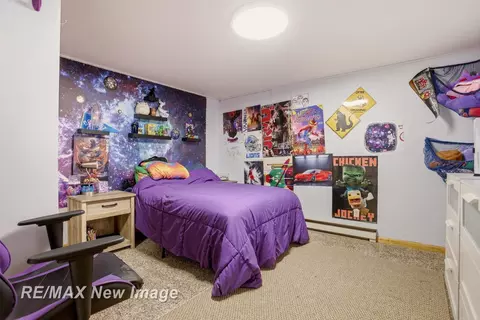Bedroom - 12975 Frost, Hemlock, MI 48626 photo 6 of 6