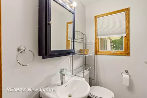 Bath - 12975 Frost, Hemlock, MI 48626 photo 2 of 3