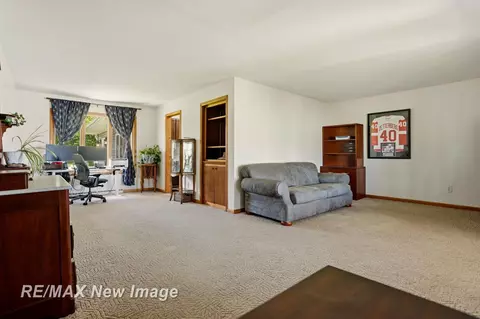 Living - 12975 Frost, Hemlock, MI 48626 photo 3 of 8