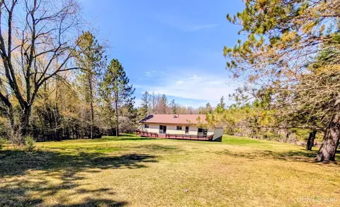 4137 Us 2, Iron River, MI 49935