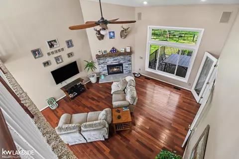 Living - 47619 Lamplighter, Macomb, MI 48044 photo 1 of 3