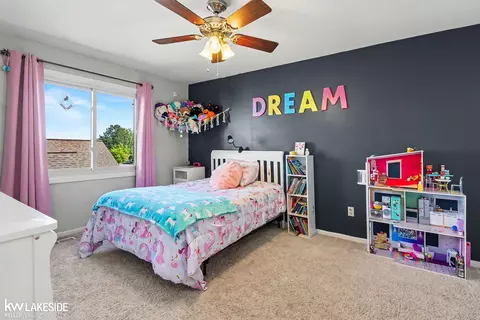 Bedroom - 47619 Lamplighter, Macomb, MI 48044 photo 5 of 9