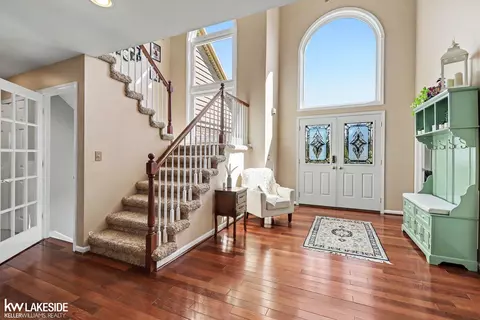 Entry Way - 47619 Lamplighter, Macomb, MI 48044 photo 1 of 3