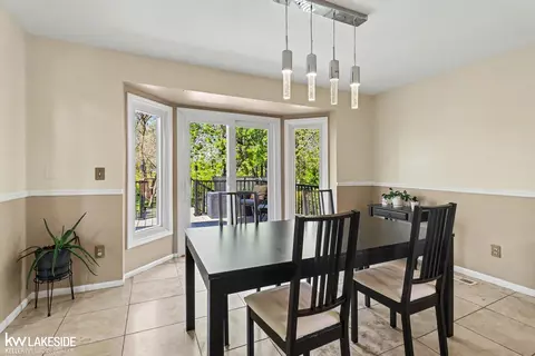 Dining - 47619 Lamplighter, Macomb, MI 48044 photo 1 of 2