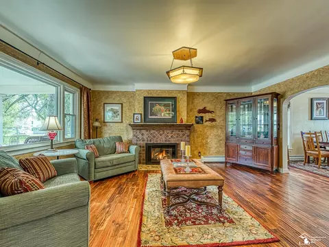 Living - 404 Elm, Monroe, MI 48162 photo 1 of 8