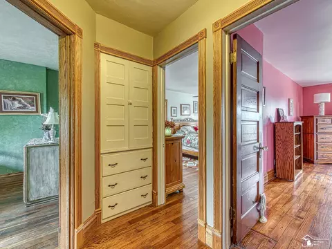 Entry Way - 404 Elm, Monroe, MI 48162 photo 13 of 14