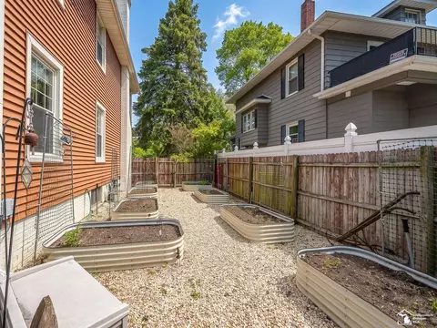 Exterior - 404 Elm, Monroe, MI 48162 photo 6 of 25