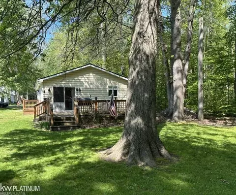 Exterior - 9083 Island, Clay, MI 48001 photo 2 of 5