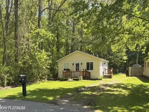 Exterior - 9083 Island, Clay, MI 48001 photo 5 of 5