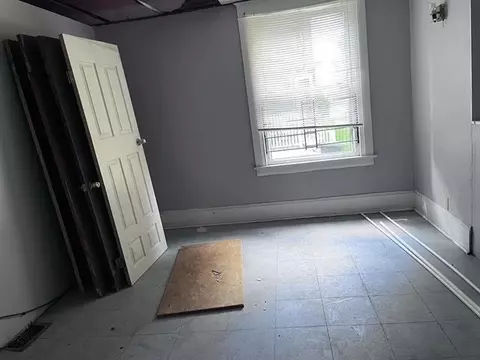 410 E Fourth, Flint, MI 48503 photo 5