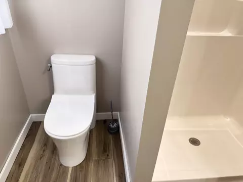 Bath - 11339 W Alpine, Lake, MI 48632 photo 2 of 4
