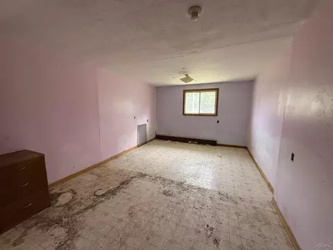 Bedroom - 1701 Home, Fairview, MI 48621 photo 4 of 6