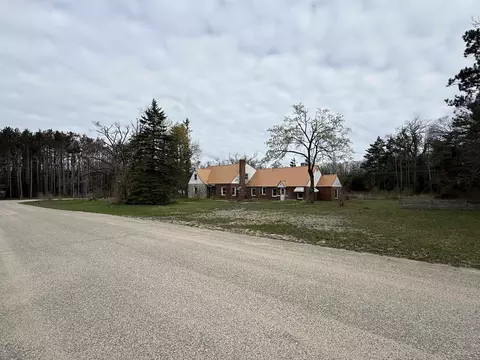 1701 Home, Fairview, MI 48621