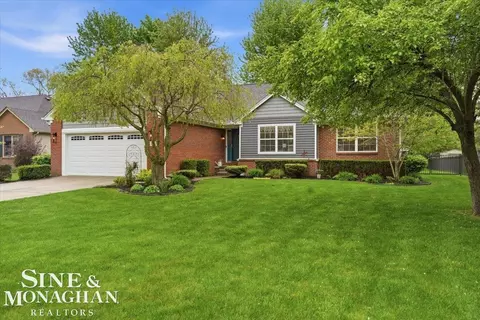 Exterior - 2109 Ash, Saint Clair, MI 48079 photo 10 of 11