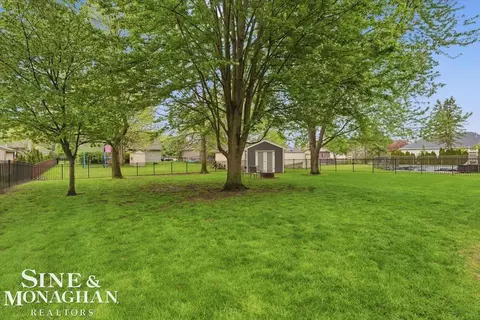 Exterior - 2109 Ash, Saint Clair, MI 48079 photo 6 of 11