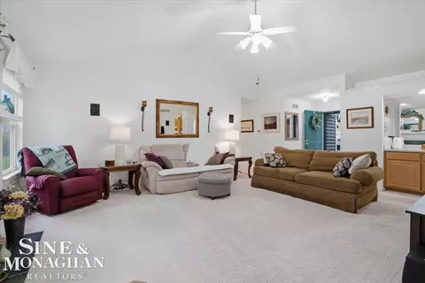 Living - 2109 Ash, Saint Clair, MI 48079 photo 2 of 2