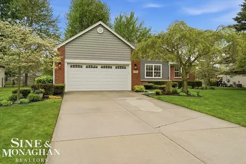 Exterior - 2109 Ash, Saint Clair, MI 48079 photo 9 of 11