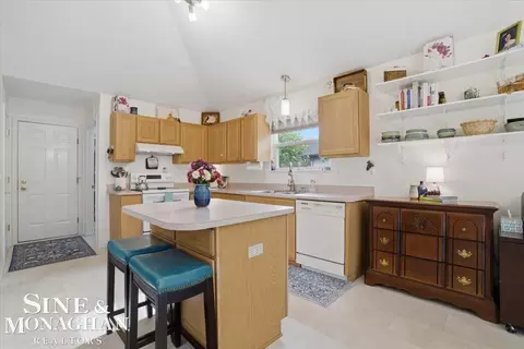 Kitchen - 2109 Ash, Saint Clair, MI 48079 photo 4 of 5
