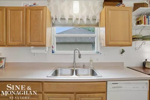 Kitchen - 2109 Ash, Saint Clair, MI 48079 photo 2 of 5