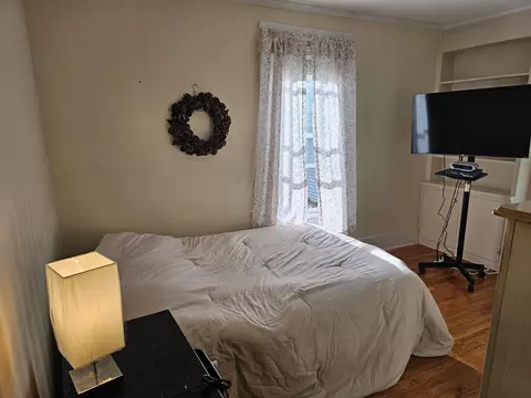 Bedroom - 617 Pine, Owosso, MI 48867 photo 2 of 4
