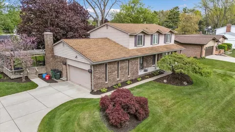 55767 Sandy, Shelby Township, MI 48316