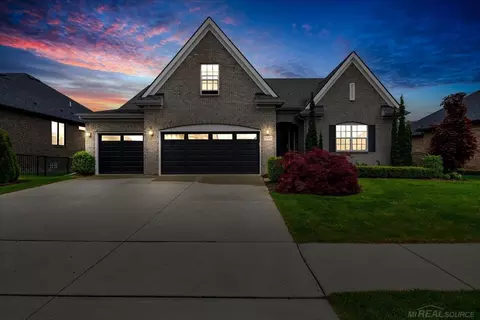 21972 E Majestic, Macomb, MI 48044