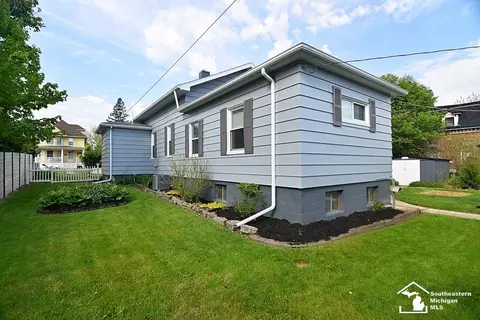 Exterior - 317 E 5th, Monroe, MI 48161 photo 7 of 18
