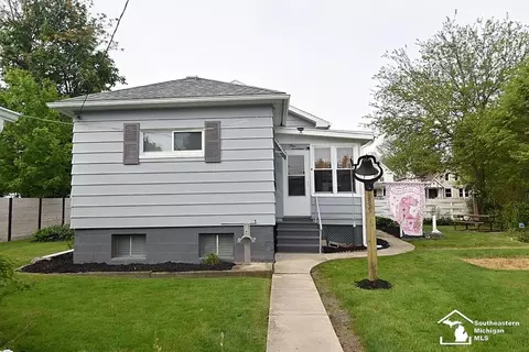 Exterior - 317 E 5th, Monroe, MI 48161 photo 8 of 18