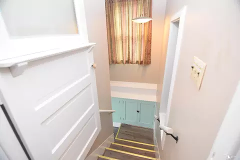 Entry Way - 317 E 5th, Monroe, MI 48161 photo 2 of 2