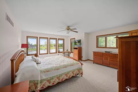Bedroom - 8085 Wadding, Onsted, MI 49265 photo 5 of 9