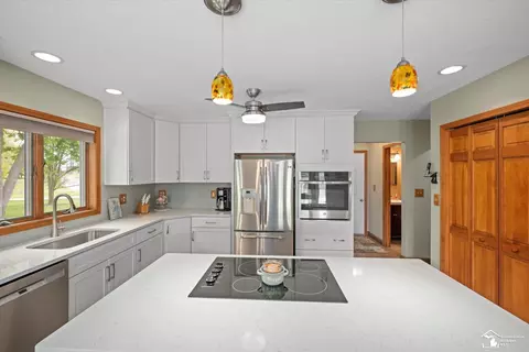 Kitchen - 8085 Wadding, Onsted, MI 49265 photo 4 of 5