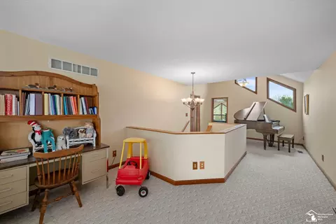 Entry Way - 8085 Wadding, Onsted, MI 49265 photo 5 of 7