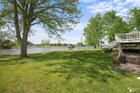 Exterior - 8085 Wadding, Onsted, MI 49265 photo 8 of 10