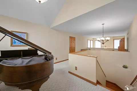 Entry Way - 8085 Wadding, Onsted, MI 49265 photo 4 of 7