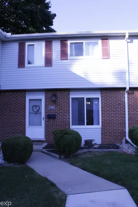 27881 Eastwick, Roseville, MI 48066