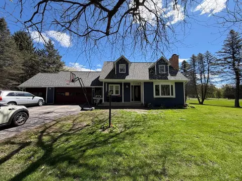 2206 N 5 Mile, Midland, MI 48642