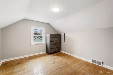 Bedroom - 1805 Cindy, Ishpeming, MI 49849 photo 3 of 4
