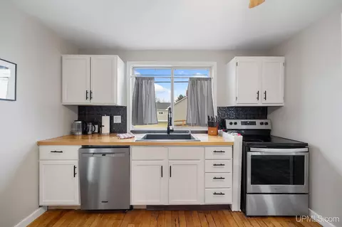 Kitchen - 1805 Cindy, Ishpeming, MI 49849 photo 1 of 2