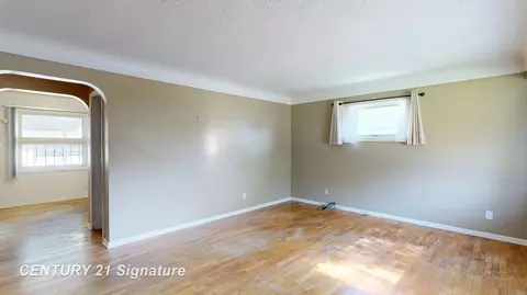 Living - 1847 Barks, Flint, MI 48503 photo 3 of 4
