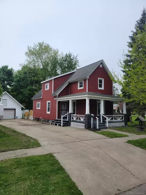 821 Fletcher, Owosso, MI 48867