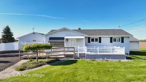 3520 W Kochville, Saginaw, MI 48604