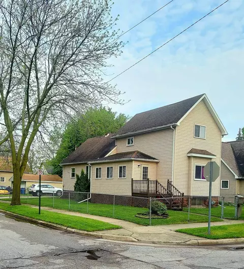 401 Stanton, Bay City, MI 48708