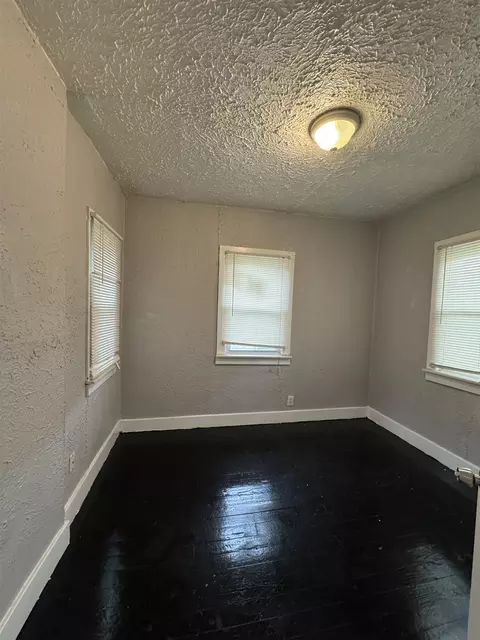 Bedroom - 2957 Mackin, Flint, MI 48504 photo 1 of 4