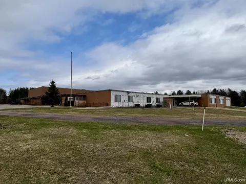 530 Mitchell, Gwinn, MI 49841